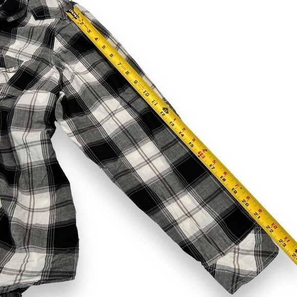 Torrid Plaid Long Sleeve Button Down Shirt Size 2 - Picture 8 of 8